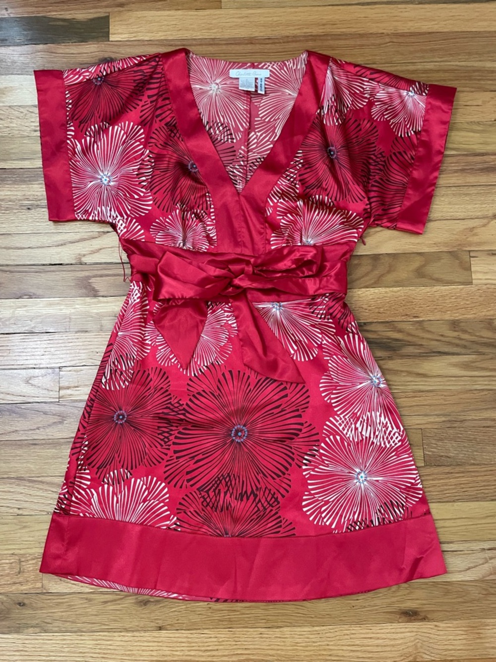 Charlotte Russe Red and White Floral Silk Kimono Mini Dress Boho Vintage Style